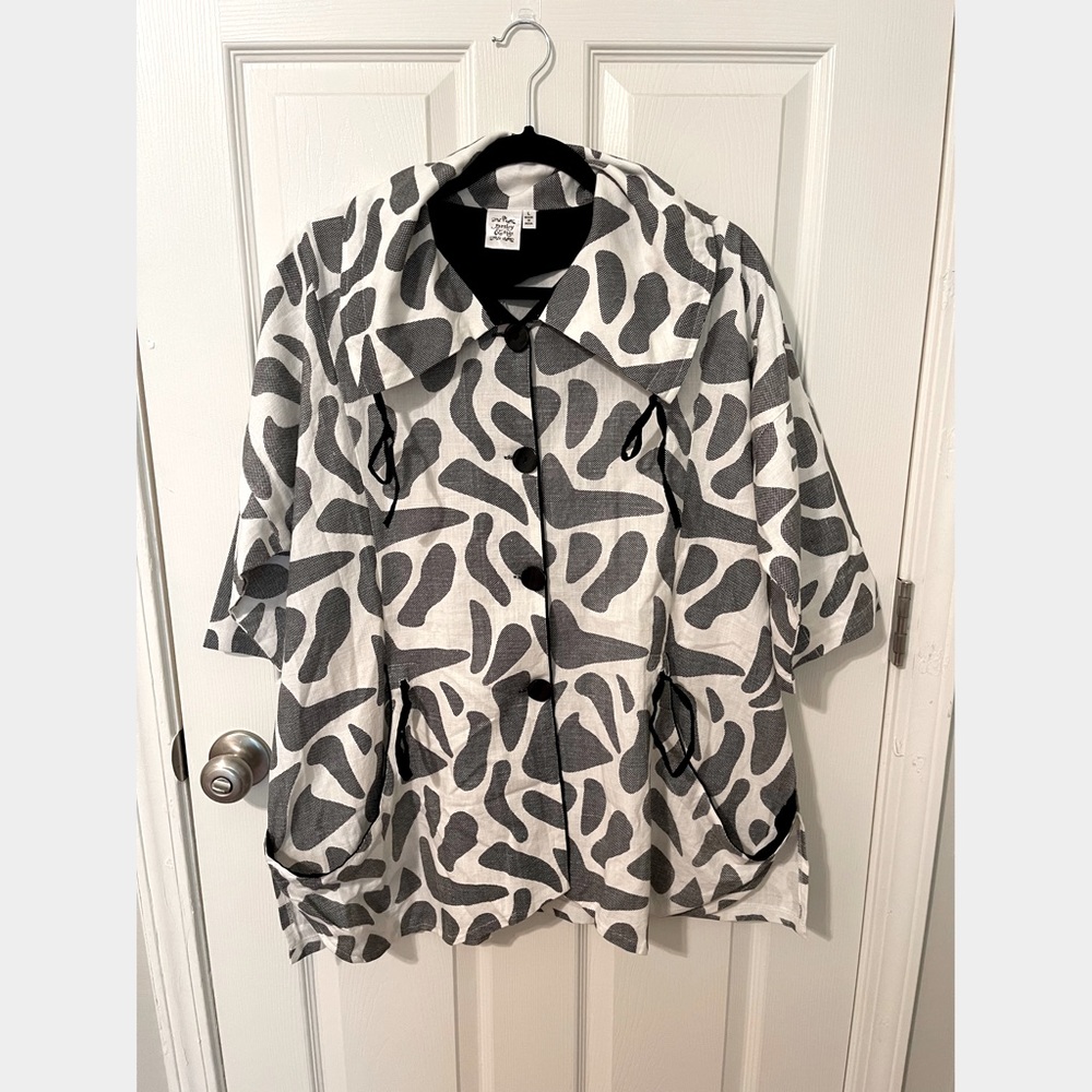 NWOT Adorable Lightweight Jacket - Picture 2 of 7